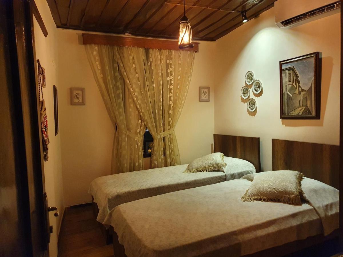 Restaurant & Guest House Semani Berat Exterior foto