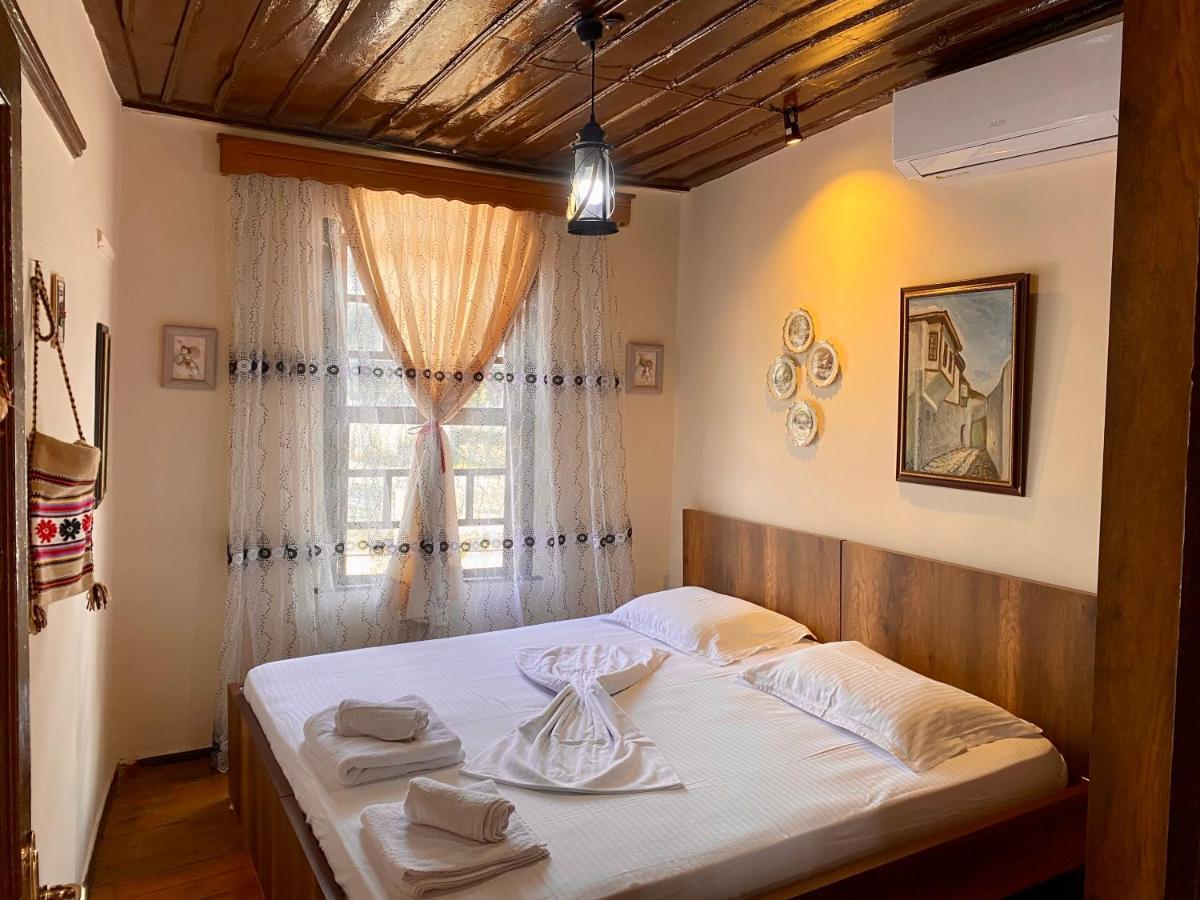Restaurant & Guest House Semani Berat Exterior foto
