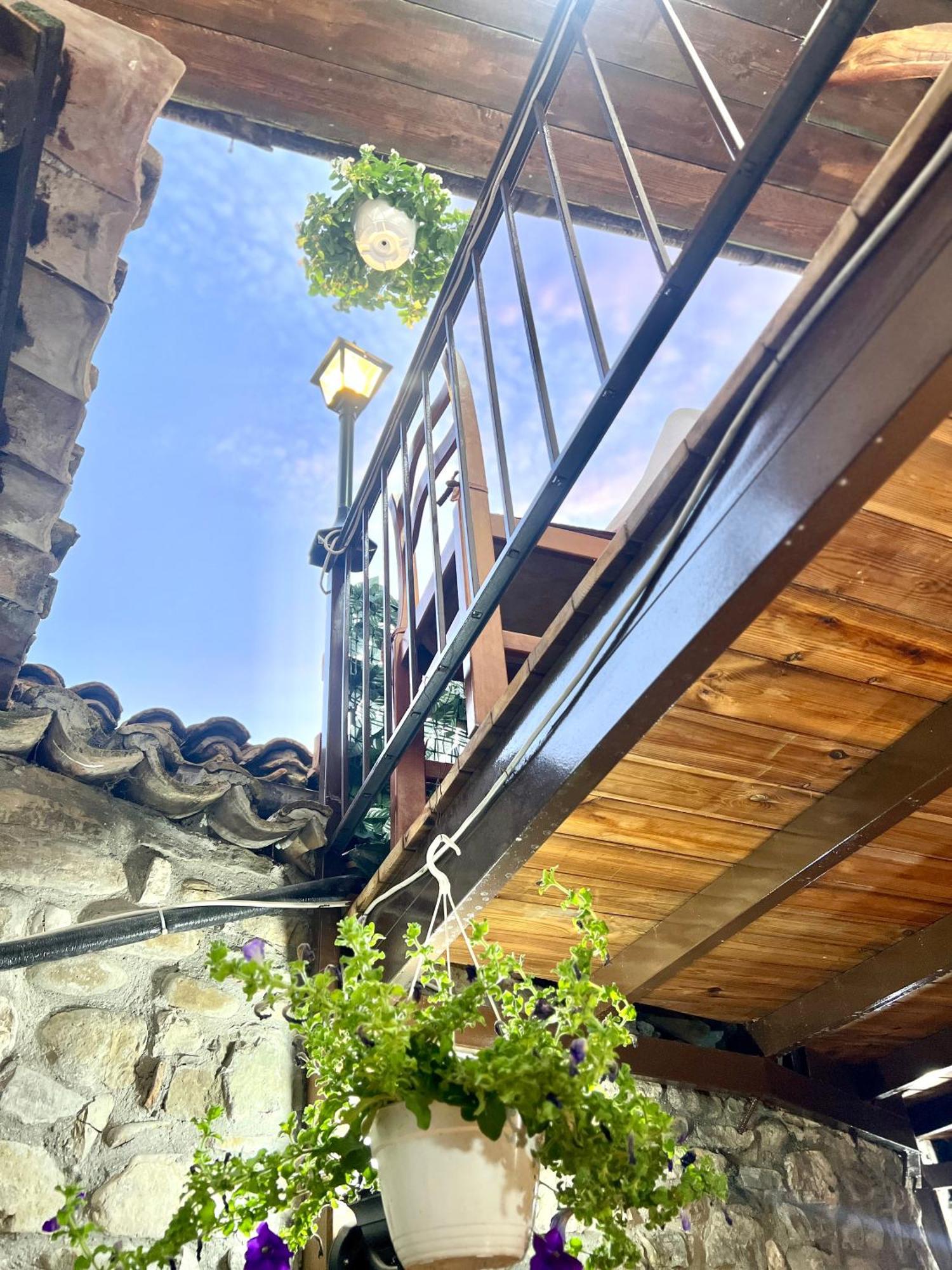 Restaurant & Guest House Semani Berat Exterior foto